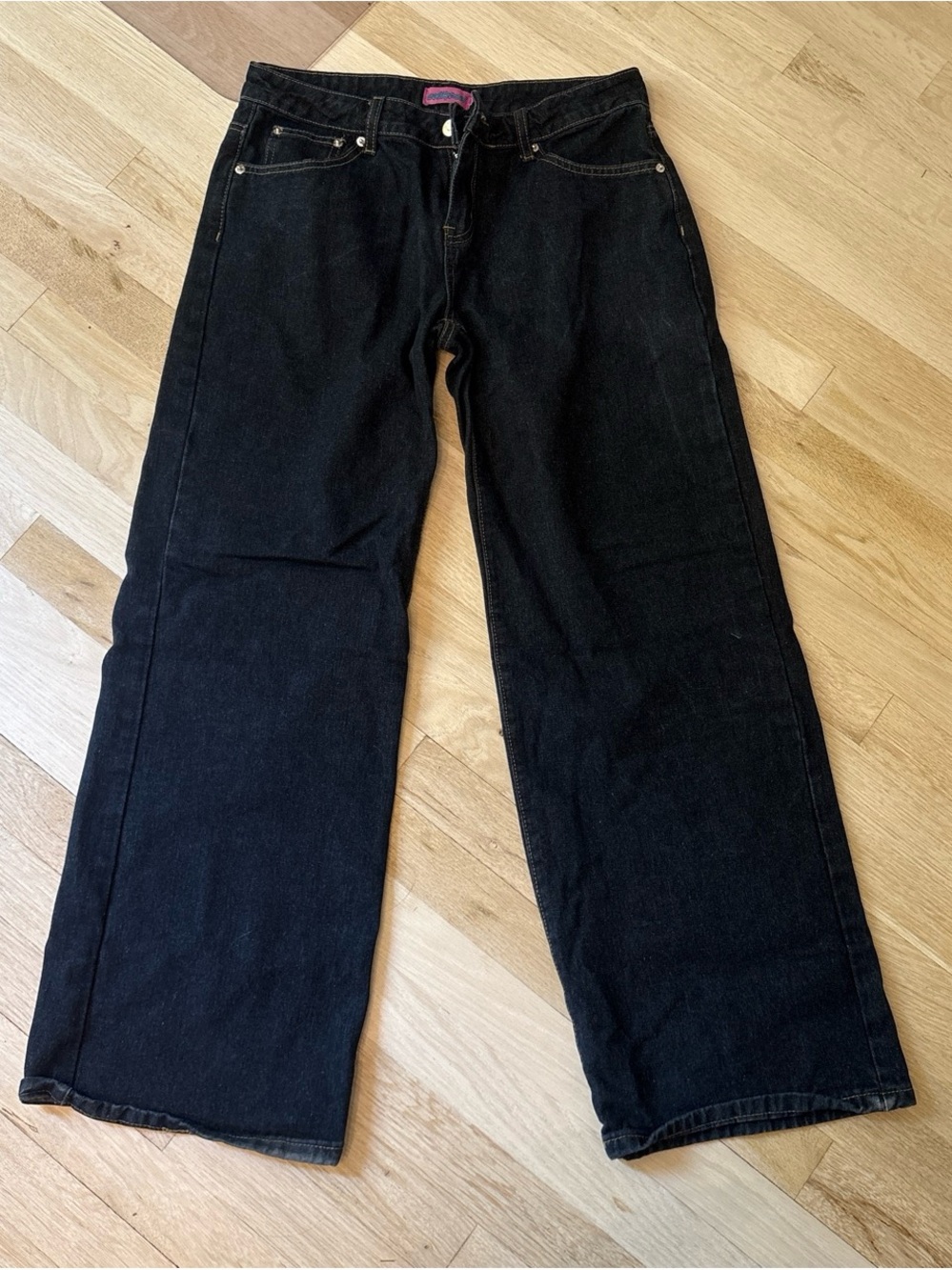 Classic Women’s Dark washed Edikted Jeans